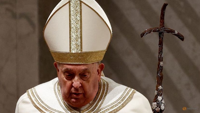 Pope Francis remains in hospital as doctors treat 'complex' infection Pope Francis remains in hospital as doctors treat 'complex' infection