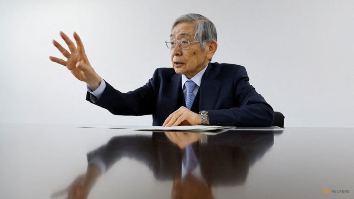 Ex-BOJ chief Kuroda sees 3-4 more rate hikes to 1.5% in 2027, Asahi interview shows