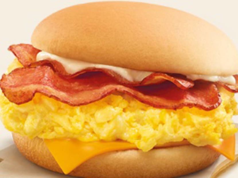 McDonald’s Scrambled Egg Burger Taste Test: Nice Or Not?