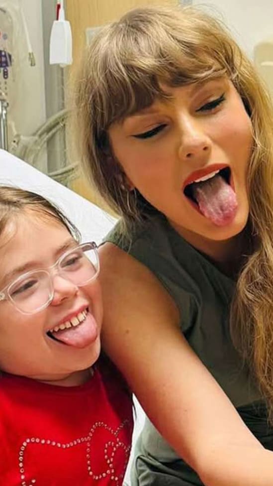 天使在人间！Taylor Swift亲临儿童医院送拥抱，病童见偶像惊呆成表情包！
