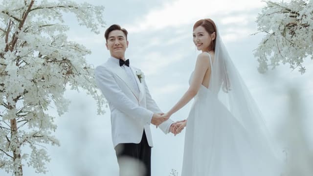 马国明、汤洛雯结婚1周年，甜晒未公开婚礼片段！