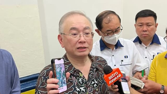 马国霹雳又有直升机失事 控制中心：一分钟内从高空骤降