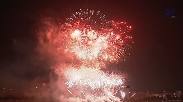 体育城首办跨年倒数 15分钟烟火临空绽放