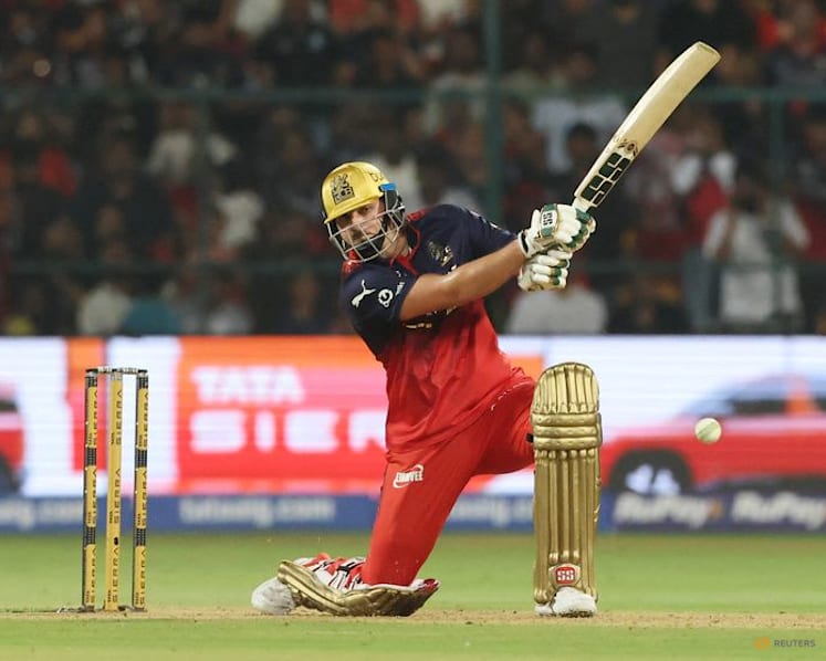 Bengaluru's six-hitting machine David hits the roof