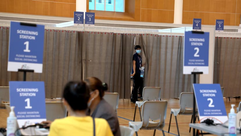 31,500 people aged 18 and above have not booked for Covid-19 vaccine booster, risk losing vaccinated status: MOH