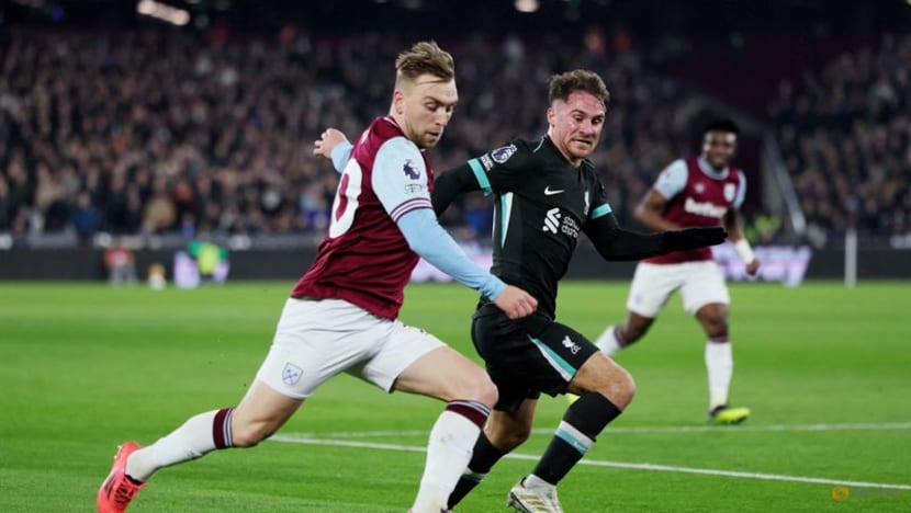 West Ham's Bowen fractures foot, Antonio discharged from hospital