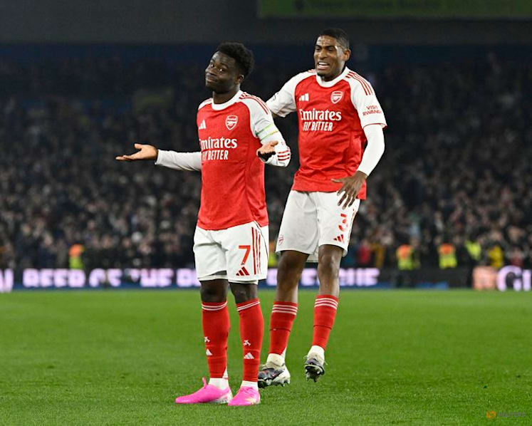 Arsenal seize control as Man City slip, Chelsea thrash Villa