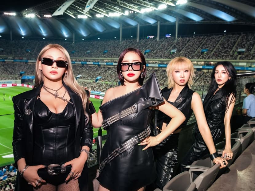 2NE1's Park Bom to take a break from activities, will miss Waterbomb Singapore 2NE1's Park Bom to take a break from activities, will miss Waterbomb Singapore