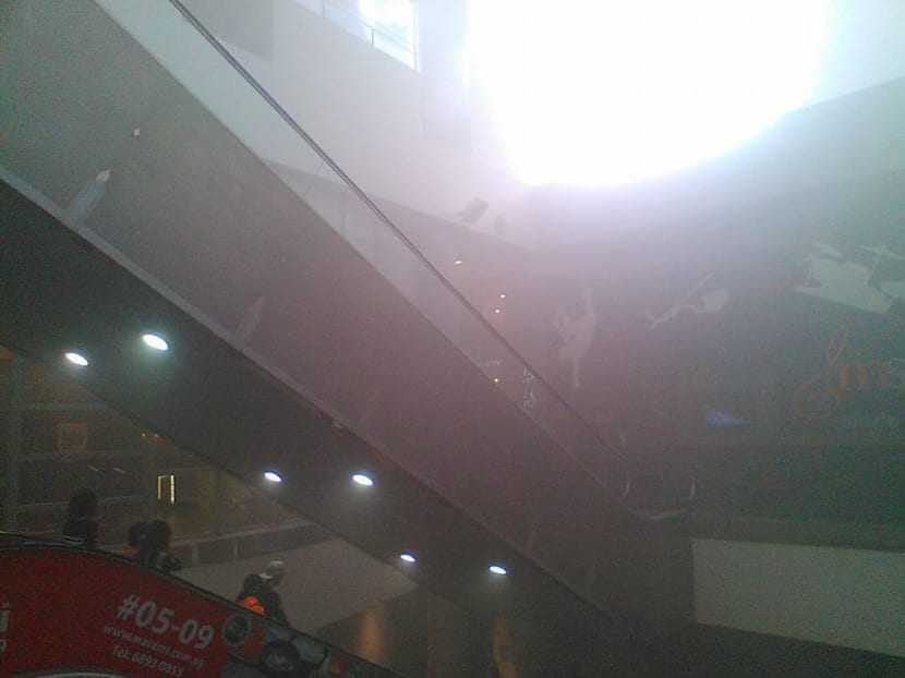A fire broke out at the 7th floor of Causeway Point today (Jan 26). Photo: A Rahman Basrun/Facebook