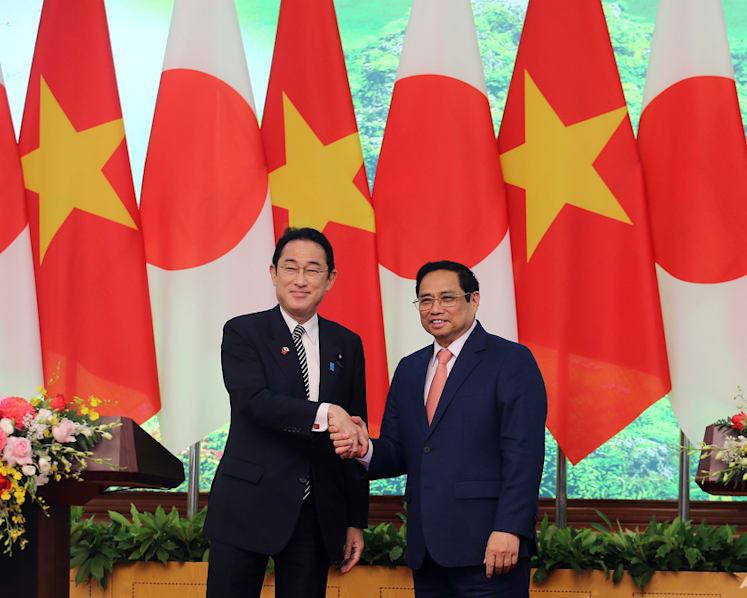 Japan, Vietnam leaders reject use of force in Ukraine