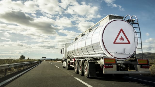 利比里亚发生油罐车爆炸 至少40人死亡