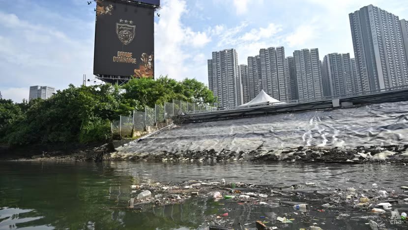 Nelayan Johor keluhkan polusi dan ikan yang berkurang, Causeway Singapura-Malaysia disebut biang keladinya