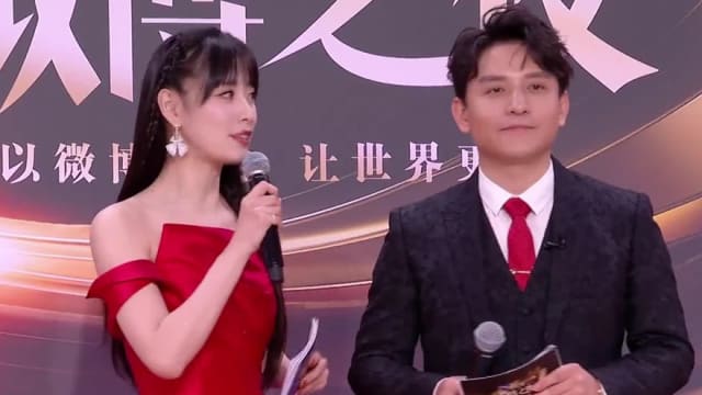 中国名主持人吃鱼被鱼刺穿胃扎肝，紧急送院动手术！
