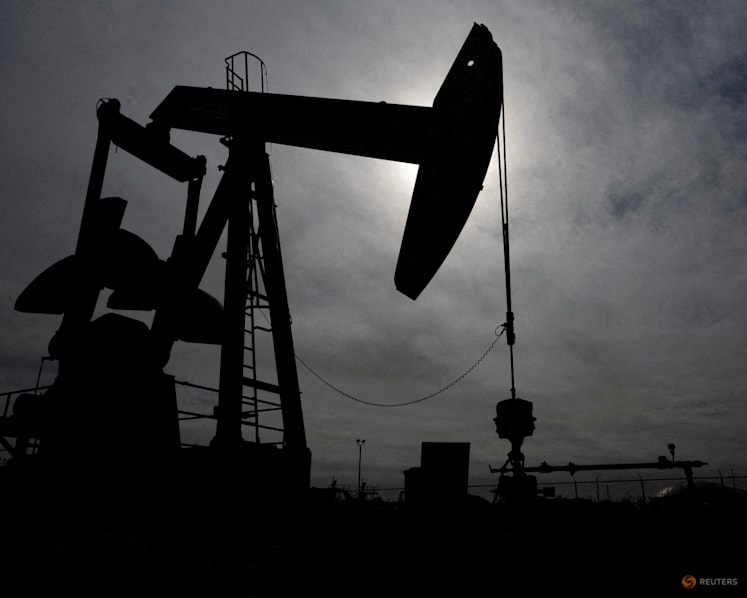 Oil surges, stocks tumble as Trump declares Iran MOU 'over'