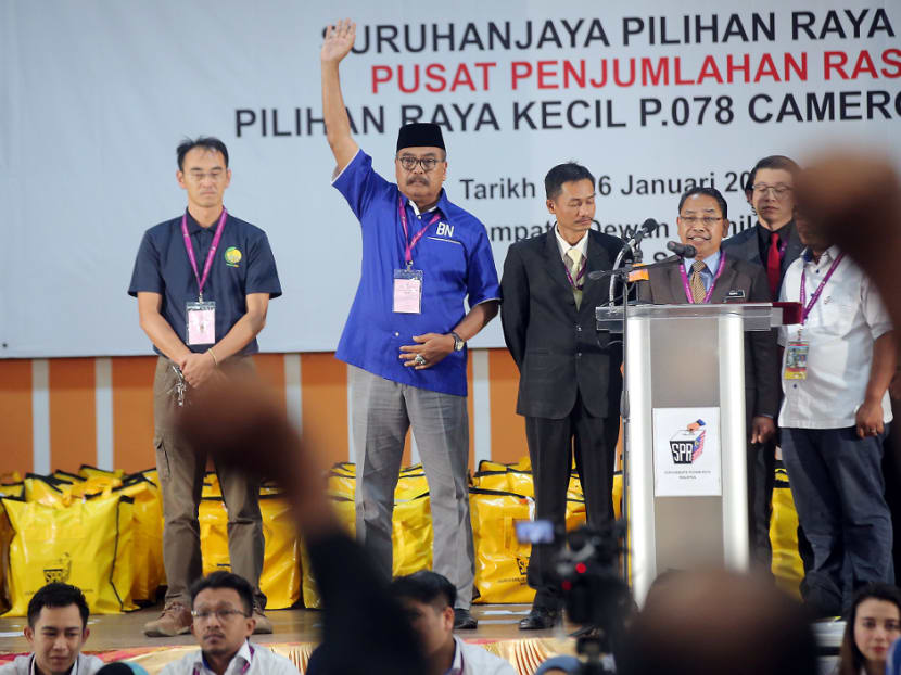 Barisan Nasional (BN) retained the Cameron Highlands parliamentary seat with Ramli Mohd Nor (centre) winning the by-election with a 3,238-vote majority. Barisan Nasional (BN) retained the Cameron Highlands parliamentary seat with Ramli Mohd Nor (centre) winning the by-election with a 3,238-vote majority.