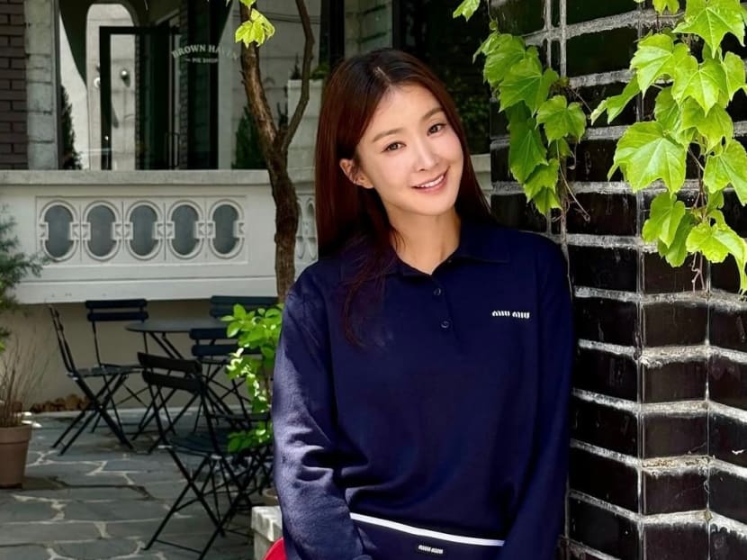 Actress Lee Si-young announces she&rsquo;s pregnant through IVF with ex-husband&rsquo;s child without his consent