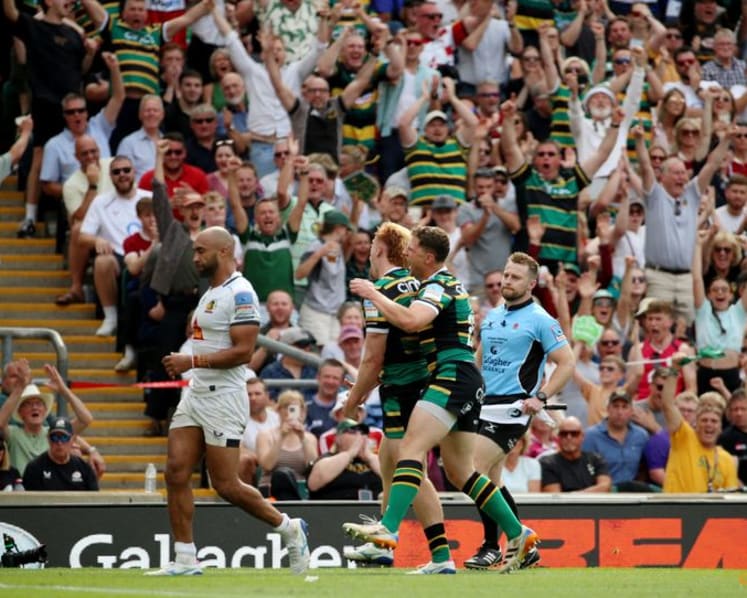 Hendy double helps Northampton beat Exeter in Prem final