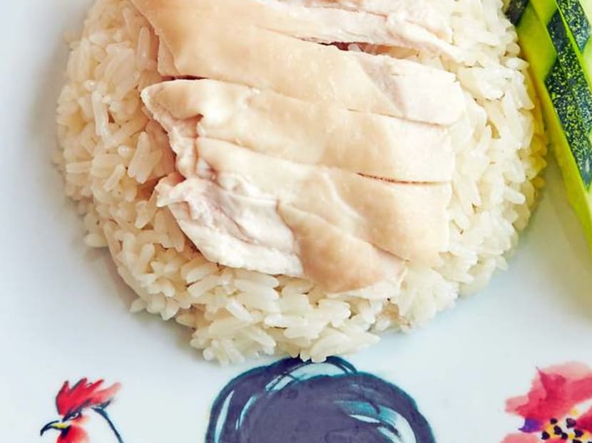 Thailand’s Go-Ang Pratunam Chicken Rice Vs Singapore's Hainanese Chicken Rice — Which Is Better? Thailand’s Go-Ang Pratunam Chicken Rice Vs Singapore's Hainanese Chicken Rice — Which Is Better?