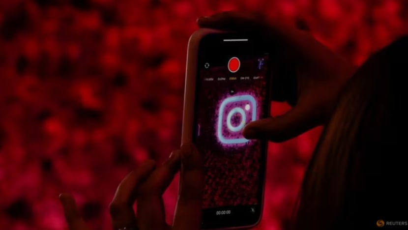 Pengguna Instagram bawah 16 tahun perlu izin ibu bapa untuk lakukan penstriman langsung
