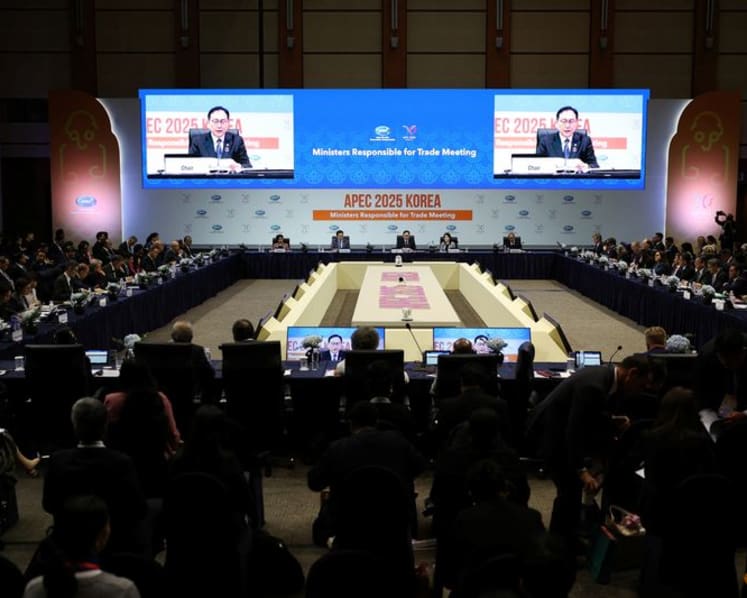APEC 'concerned' over challenges to global trade
