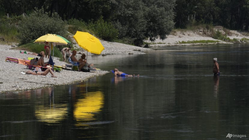 Growing concern over low water levels, pollution in Italy’s lakes and rivers after extreme weather Growing concern over low water levels, pollution in Italy’s lakes and rivers after extreme weather