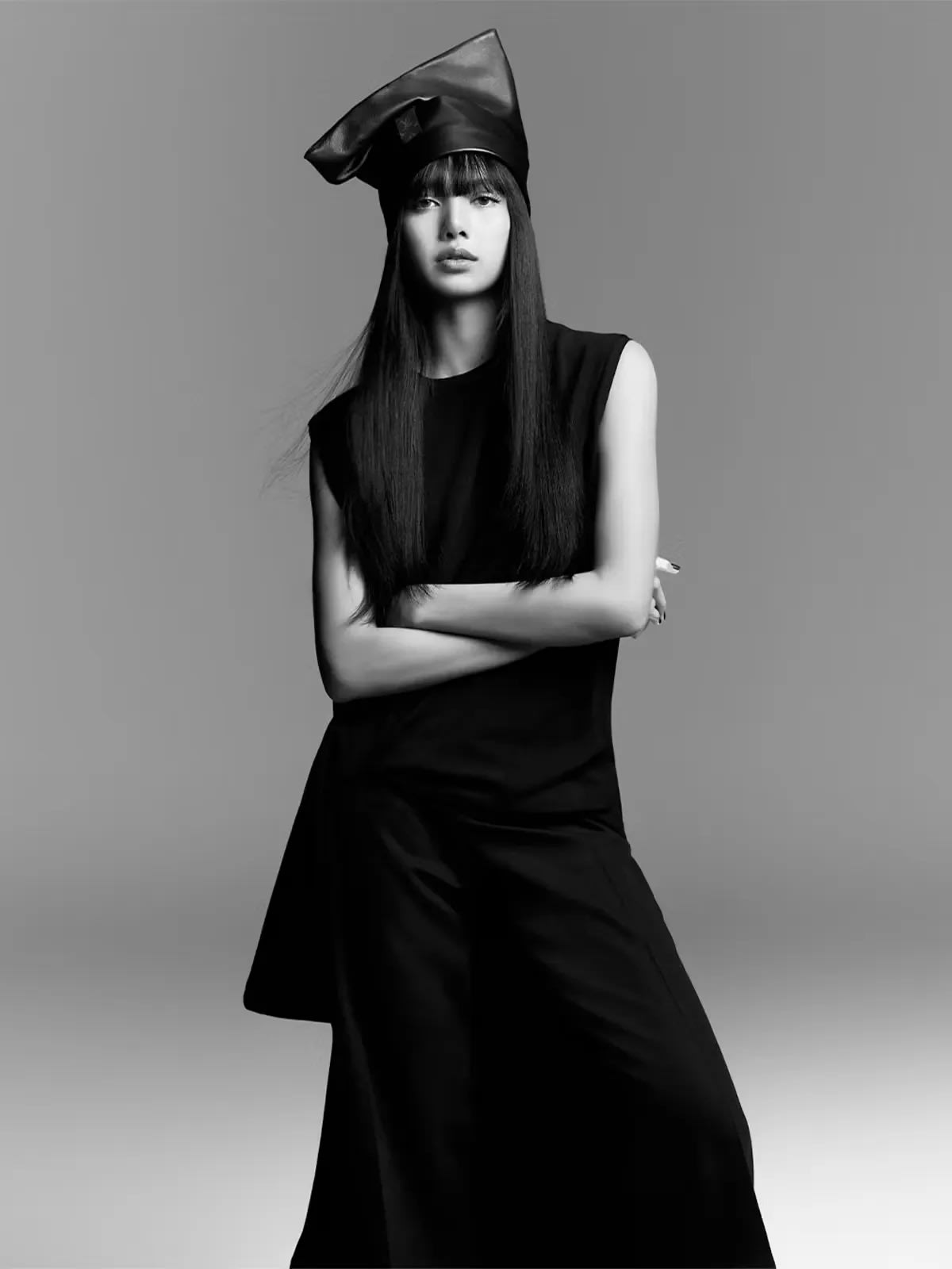 BLACKPINK Lisa正式被委任Louis Vuitton全球代言人 形象大片大秀好身材 - vibes by 8world