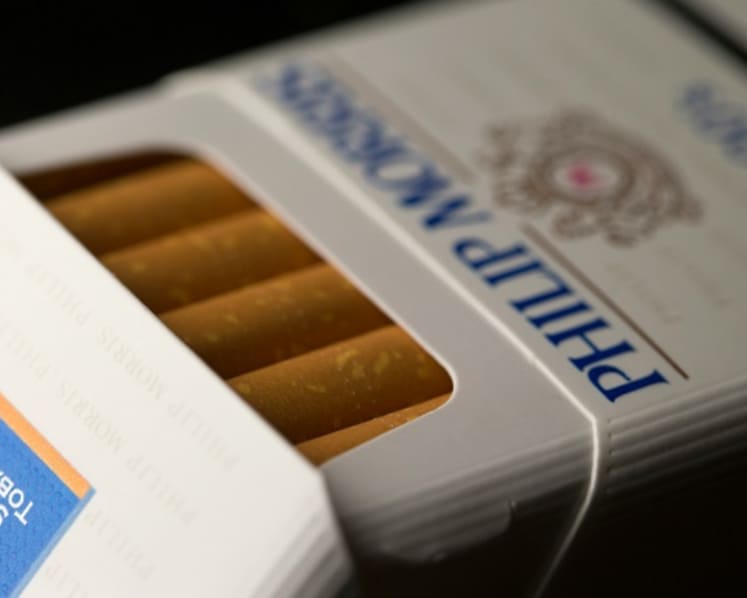 is tobacco legal in singapore Singapore: Buying, using and possessing imitation products like e- cigarettes will be illegal from Feb 1 SEATCA CNA - Raising the minimum