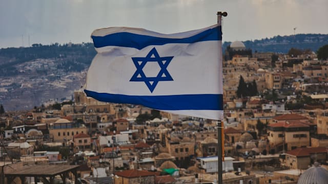 伊朗对以色列军事基地及国家安全总局展开攻击