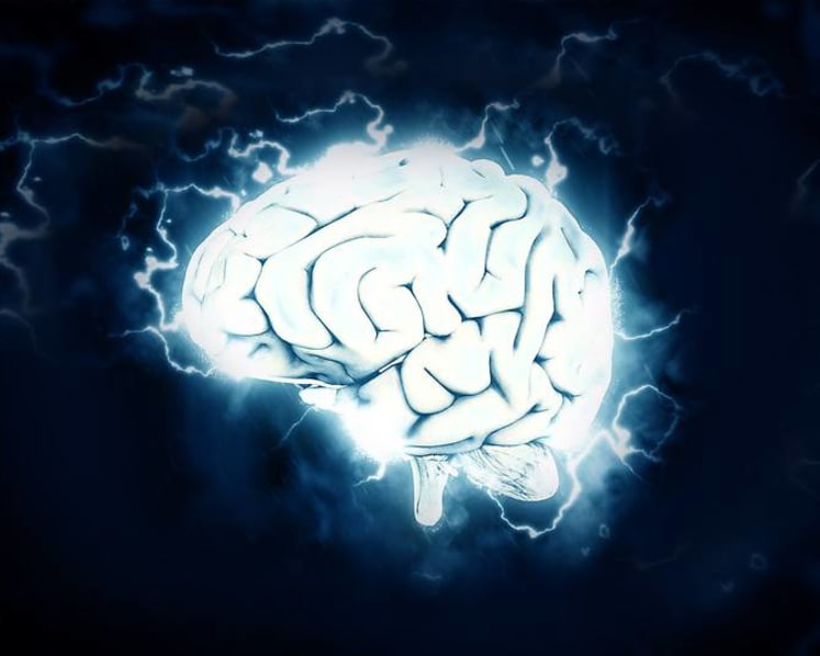 Headaches: When should you take a painkiller or see a doctor?