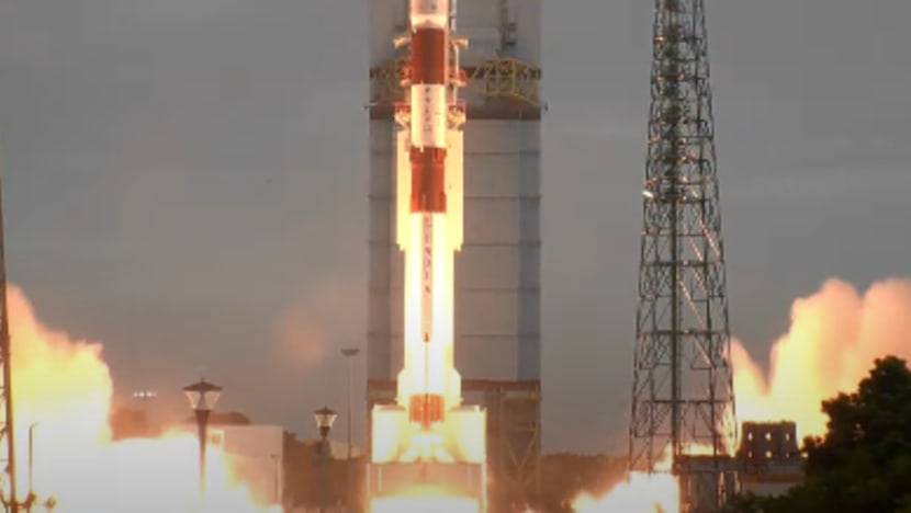 Satelit Galassia-2 binaan pelajar NUS dilancar ke angkasa lepas