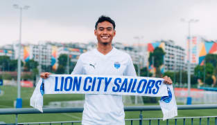 Lion City Sailors kukuhkan barisan pertahanan dengan bakat tempatan, Akram Azman