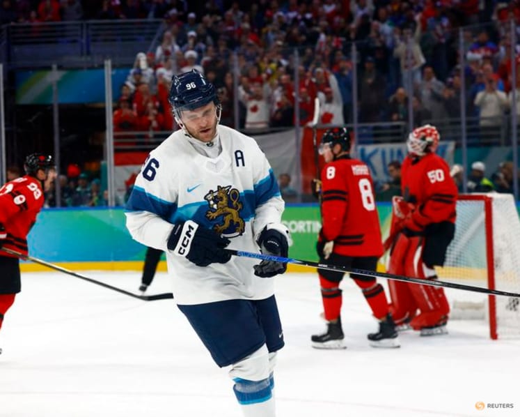 Ice hockey-Canada fight back to beat Finland, reach men's gold-medal game