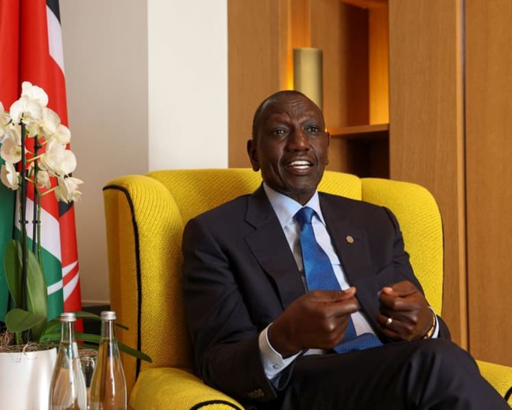 Ruto invites Arsenal after Kenyan fans celebrate title win