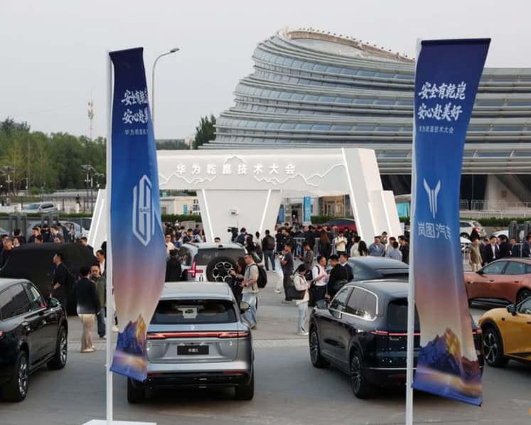 Huawei to invest $2.63 billion on R&D in smart driving technologies 