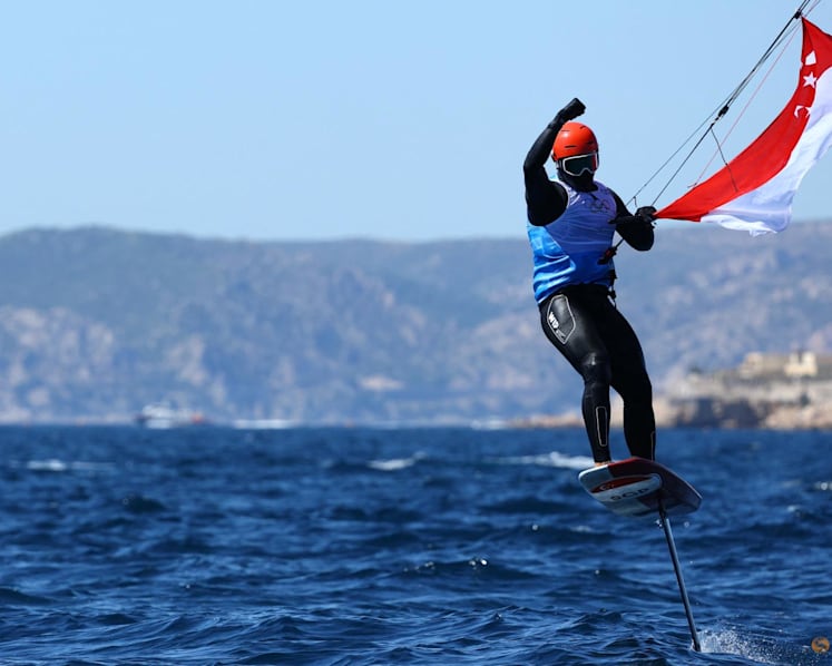 Max Maeder wins open event at Formula Kite Youth European Championships