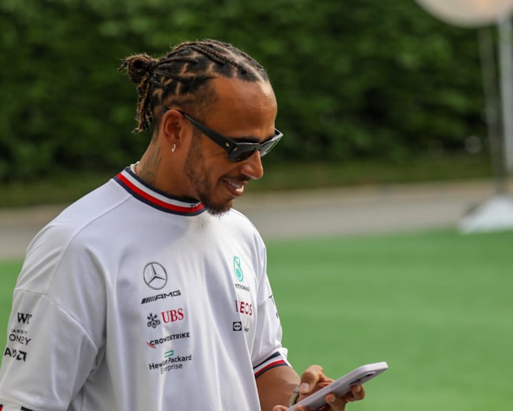 #trending: Hamilton's OOTDs, Mercedes' S$35,000 fine and more from F1 Singapore Grand Prix