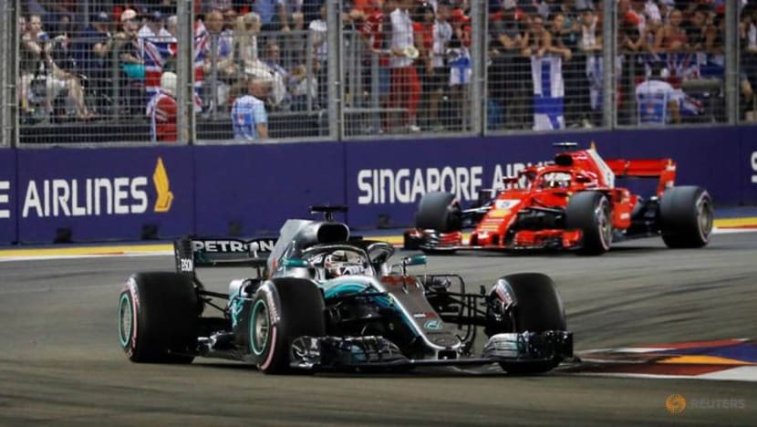 Lewis Hamilton juara Grand Prix Formula 1 S’pura