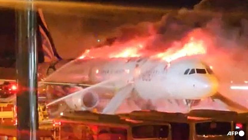 South Korean passenger plane catches fire, 176 people evacuated