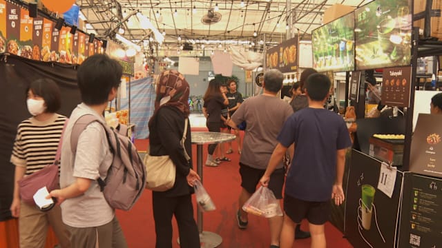 烟霾影响夜市生意 摊贩称营业额下滑三至六成
