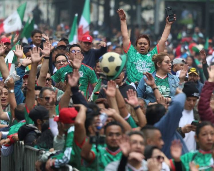 Mexico City chases world record for largest Mexican wave ahead of World Cup