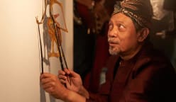 A Frame In Time - S2E3: Hunting Elephants In The Batik Forest