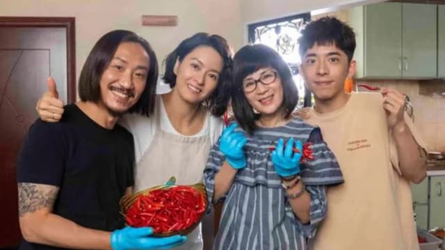 吴君如出马　梁咏琪点头演妈了！