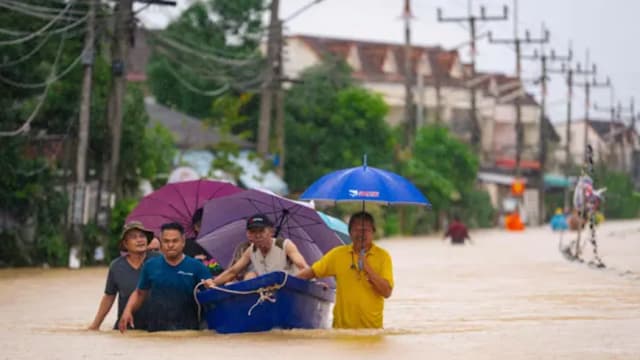泰国宋卡府暴雨成灾 我国外交部吁国人避免前往灾区
