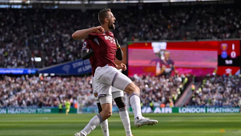 Wilson's late winner boosts West Ham's survival chances with 2-1 win over Everton