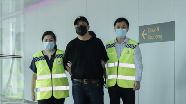 涉挪用公款被通缉15年 前律师落网今面控