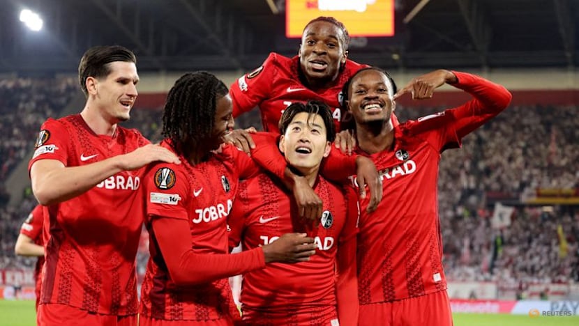Nottingham Forest edge past Midtjylland on penalties, Celta and Freiburg reach quarters