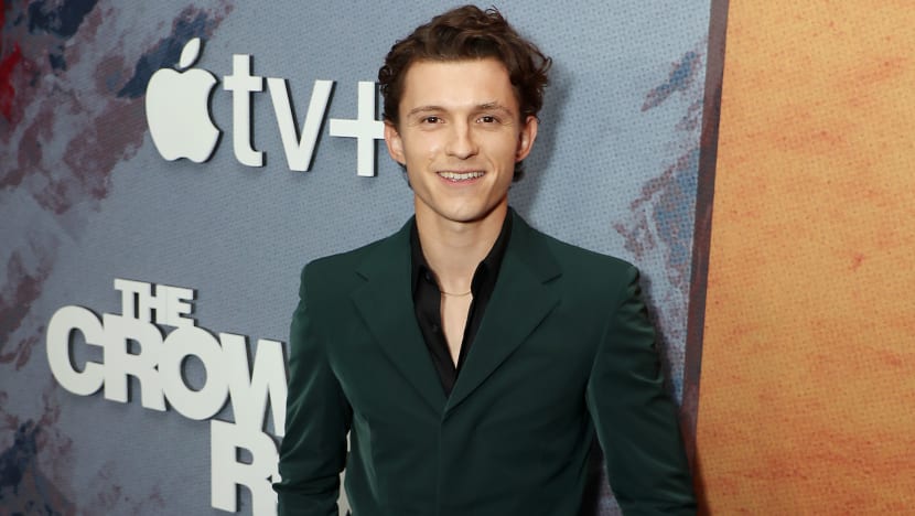 Tom Holland Still Promoting Poorly-Reviewed The Crowded Room Because He's "Very Resilient"