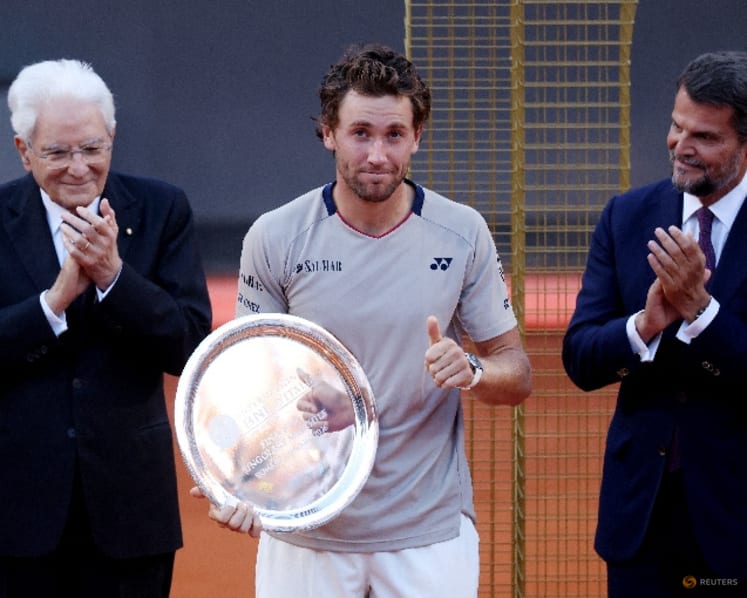 Sinner wins Italian Open to complete Masters collection