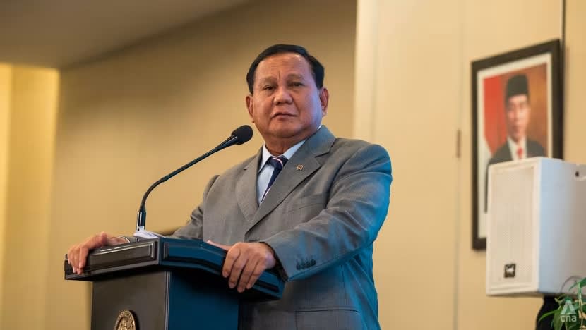 Diisukan calon Ibu Negara, jubir bantah Prabowo akan nikahi mertua Kaesang Diisukan calon Ibu Negara, jubir bantah Prabowo akan nikahi mertua Kaesang