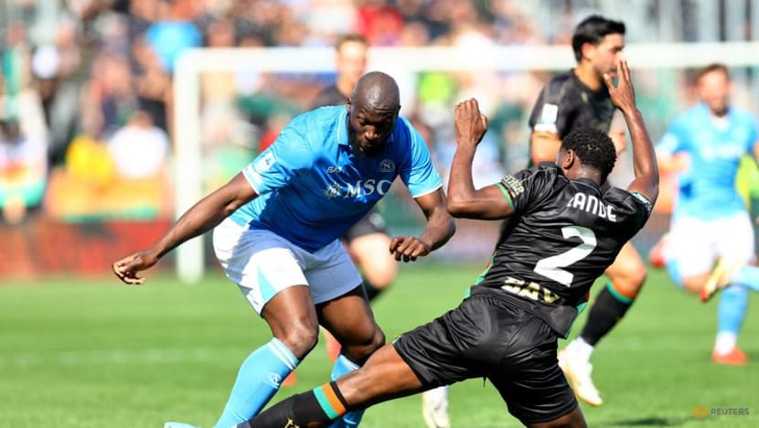 Napoli squander chance to go top with 0-0 draw at Venezia